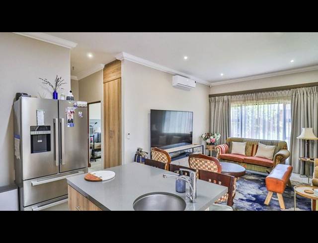 2 BEDROOM TOWNHOUSE FOR SALE IN RETIRE AT MIDSTREAM